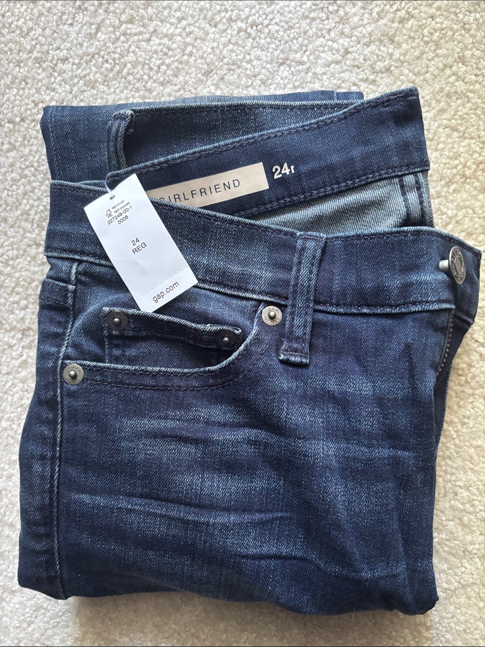 Gap Girlfriend Jeans 24r nwt